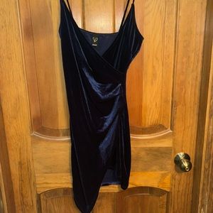 WINDSOR Velvet Dress